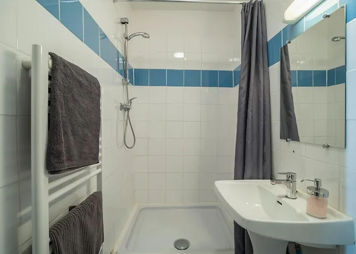 Le Cinema - - Proche Sanctuaire Appartement